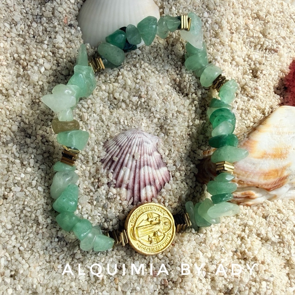 Bohemian AVENTURINE gemstones charms bracelet + SAINT BENEDICT - Picture 1 of 1
